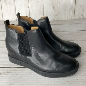 Vionic Black Leather Mickie Supportive Hidden Wedge Booties